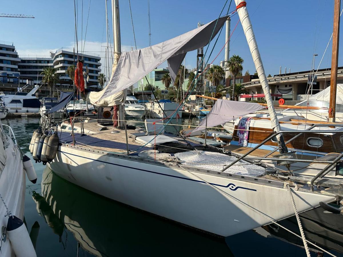 Unique Wooden Sail Yacht + 2 Bikes Included! Ξενοδοχείο Sant Adria de Besos Εξωτερικό φωτογραφία