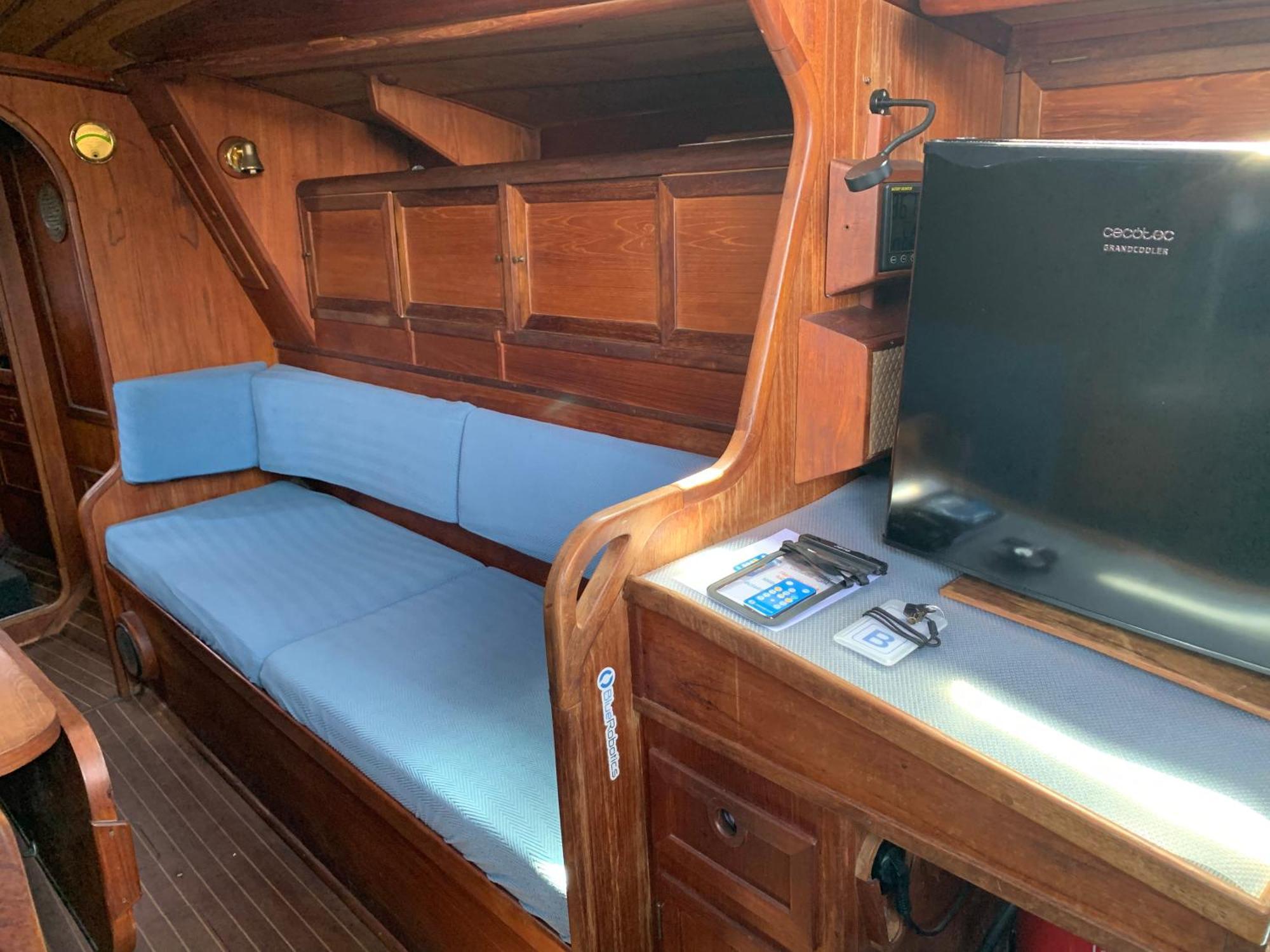 Unique Wooden Sail Yacht + 2 Bikes Included! Ξενοδοχείο Sant Adria de Besos Εξωτερικό φωτογραφία